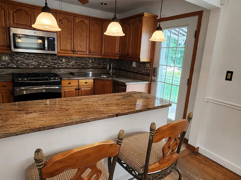 135 Morristown Rd — Photo 6