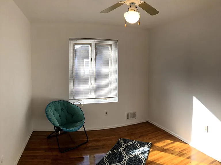 30 Phelps Ave — Photo 12