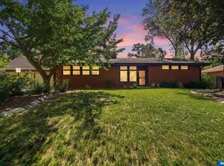 3820 S 39th St, Lincoln, NE 68506