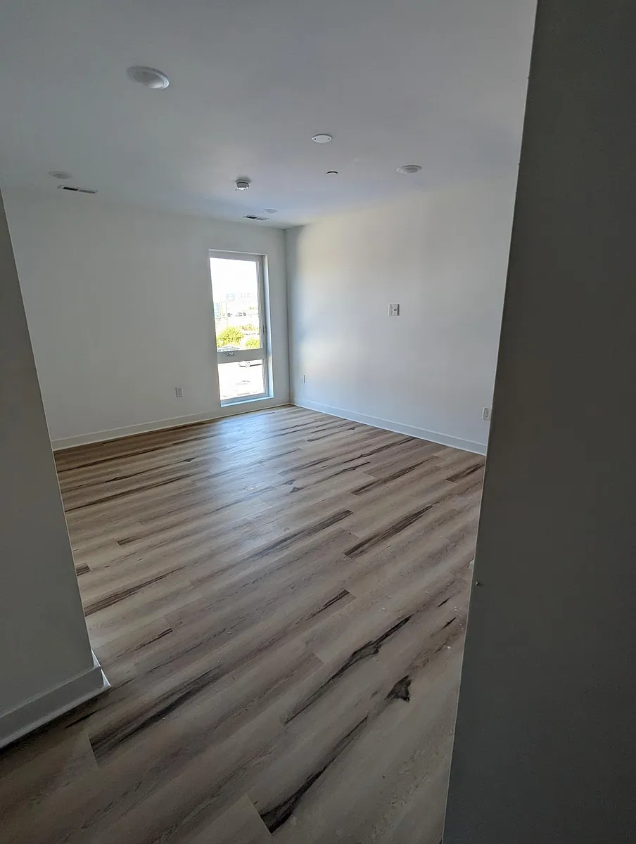 Building Photo - 215 N 9th St #3R
