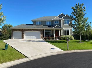 17063 W 62nd St, Eden Prairie, MN 55346