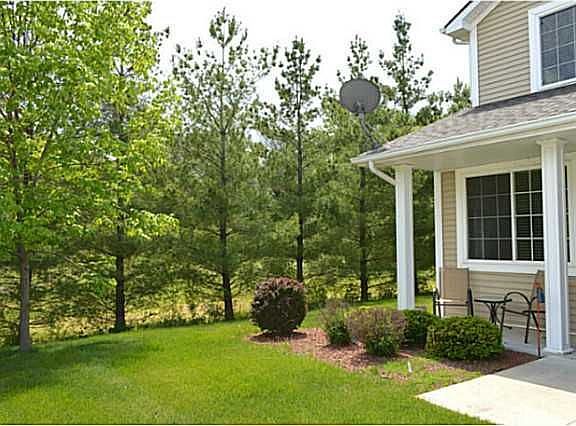 2nd image of 752 E Trace Way