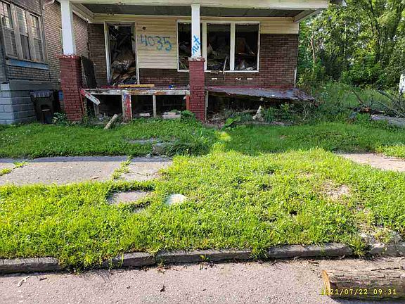 4035 Lawrence
