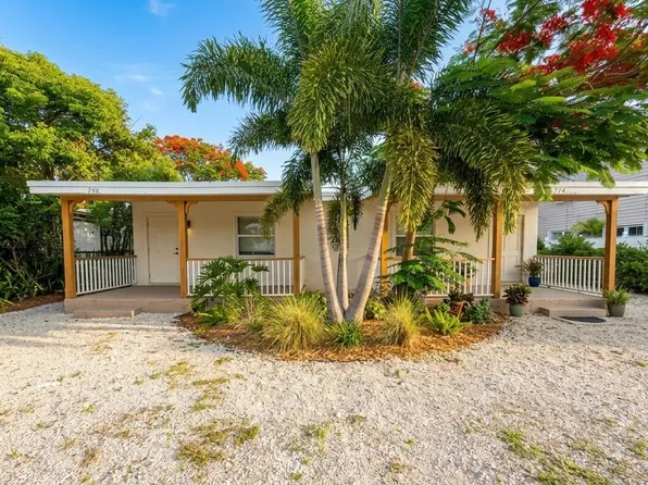 746 50th St, Marathon, FL 33050