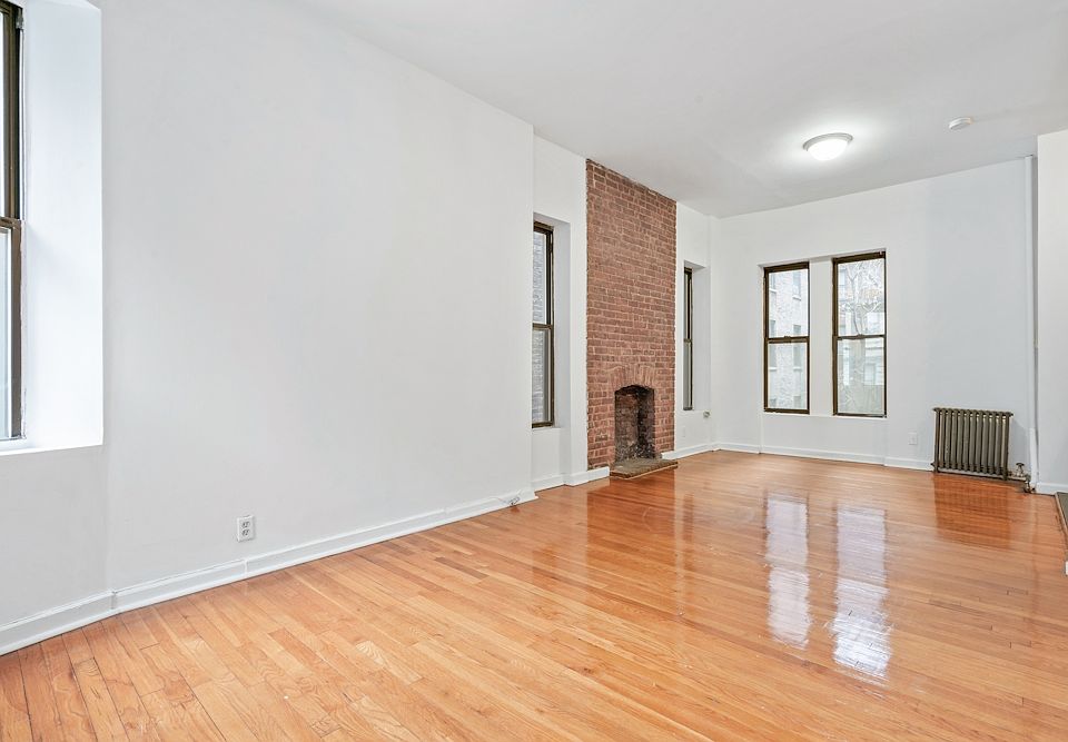 1st image of 201 W 81st St APT 2R