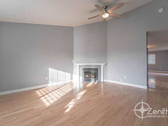 3rd image of 15408 NE 90th St