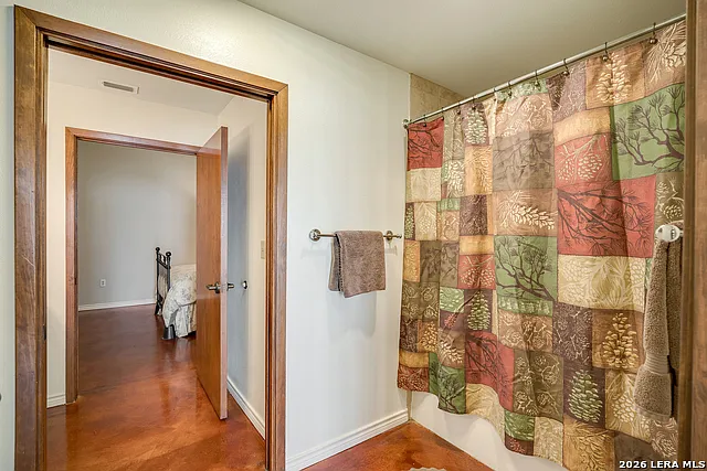 214 Travis #301 — Photo 7