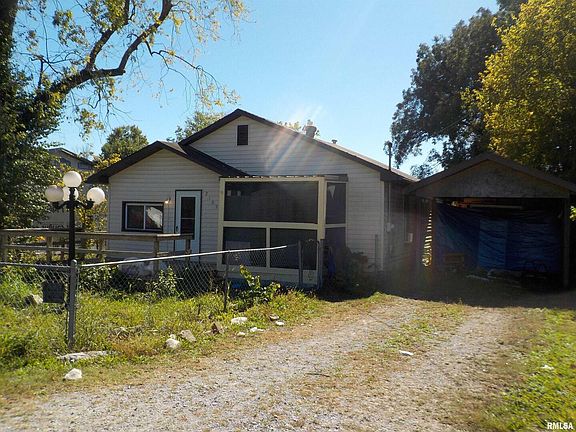 2nd image of 2105 Lindell Ave