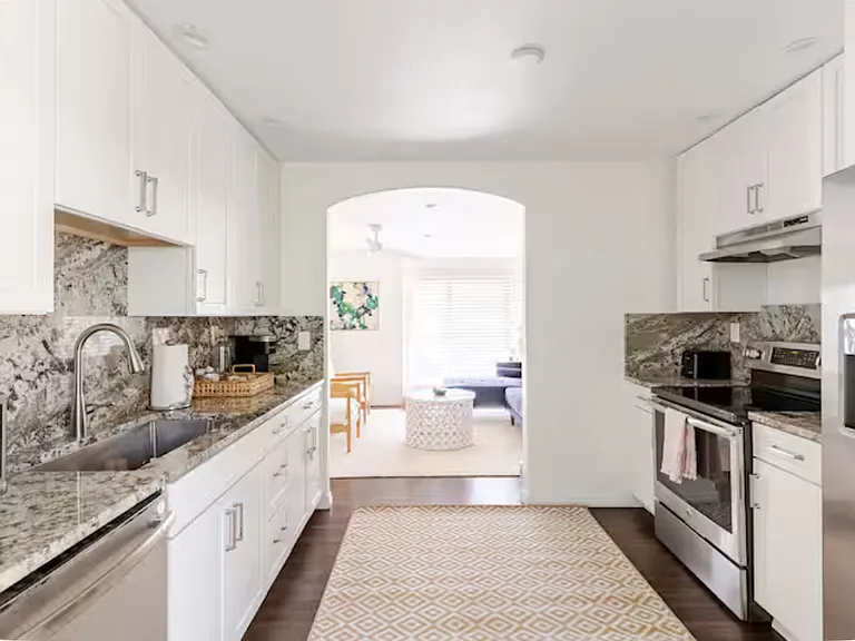 411 Franklin Rd — Photo 6