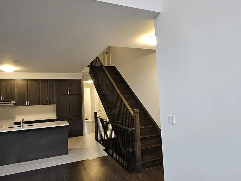3 Cranes Hts — Photo 34