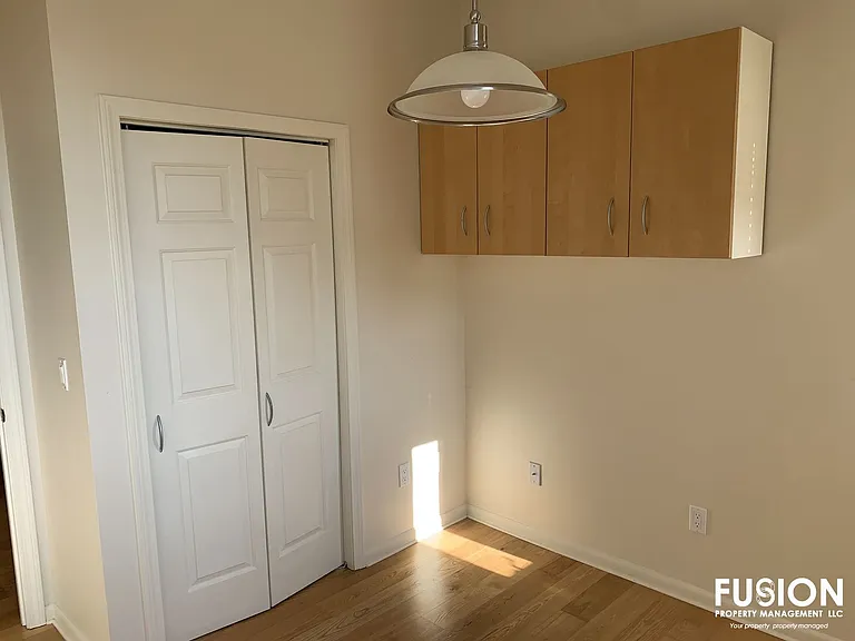 230 College St #2 — Photo 6