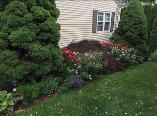 60 Elaine Dr, Ansonia, CT 06401