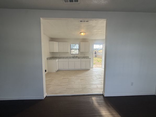 3609 Adams Ave