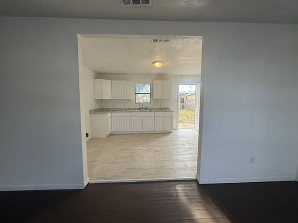 3609 Adams Ave, Odessa, TX 79762