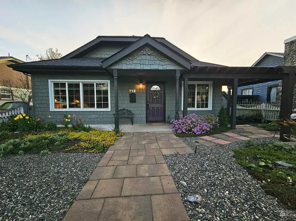 712 3rd St, Lewiston, ID 83501