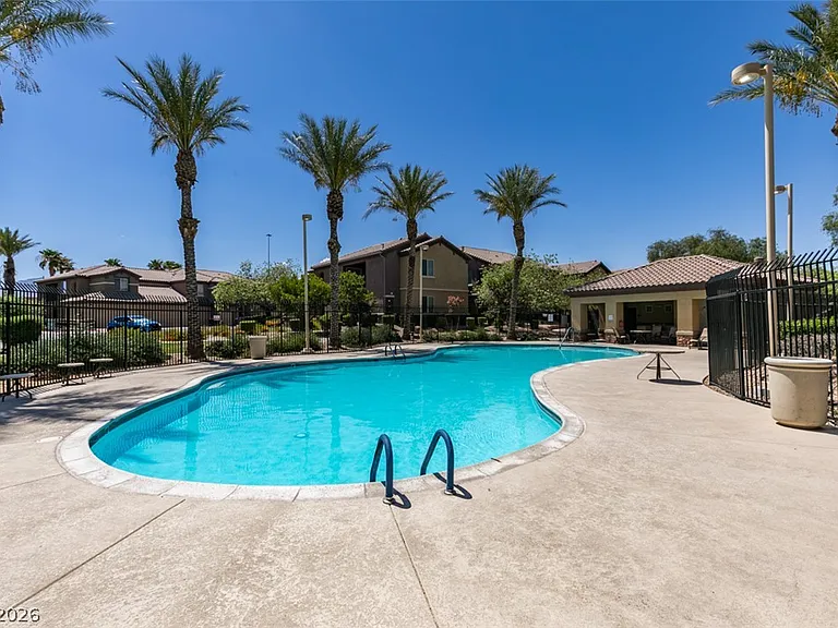6868 Sky Pointe Dr #2068 — Photo 28