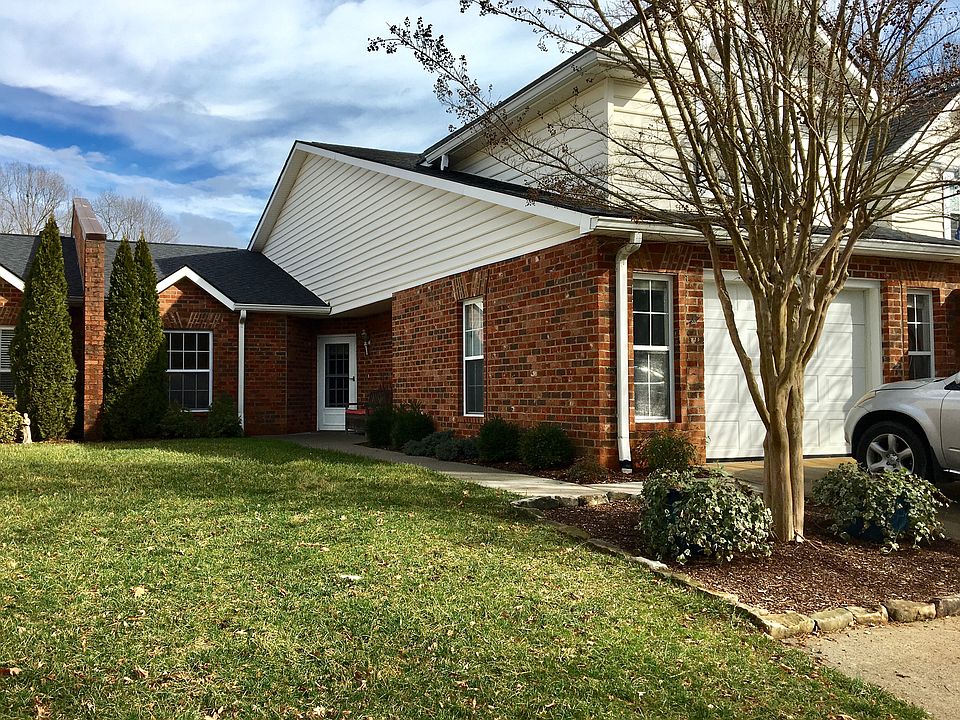 1st image of 44 Lake Pointe Cir