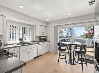 6887 Carnation Dr, Carlsbad, CA 92011