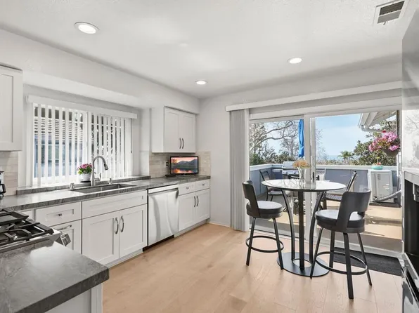 6887 Carnation Dr, Carlsbad, CA 92011