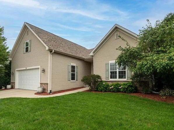 1032 Juniper LANE, Hartford, WI 53027