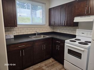 2808 14th St NW #W, Calgary, AB T2K 1H7