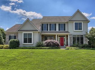 133 Huntingwood Dr, Lancaster, PA 17602