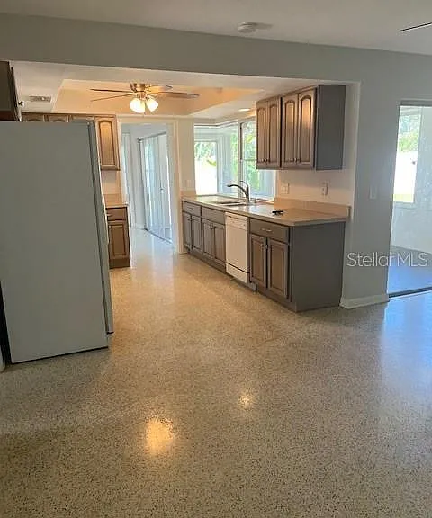 1910 Bayshore Dr — Photo 9