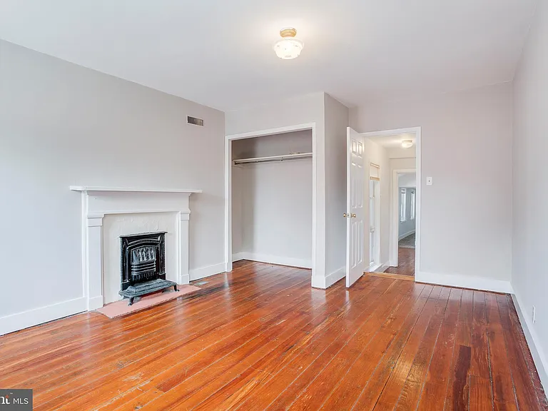 1731 E Lombard St — Photo 21