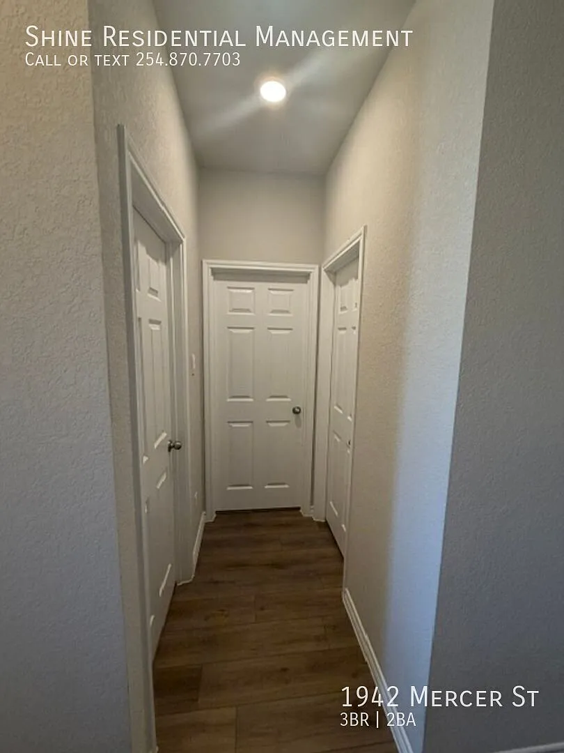 Situated between Killeen, Harker Heights, and Belton, providing an easy commute to Fort Hood and ... — Photo 4