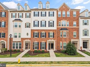 7464 Brunson Cir, Gainesville, VA 20155