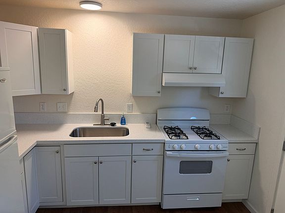 3rd image of 1339 S Liberty St #D