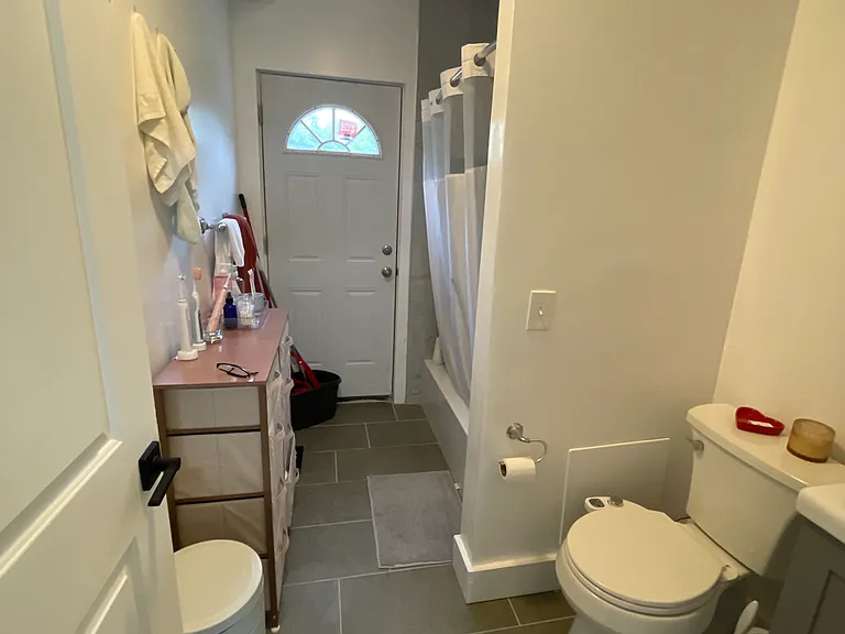 6204 Rosa Parks Blvd — Photo 7
