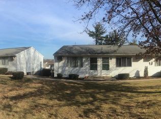 76 W Walnut St APT D, Yoe, PA 17313