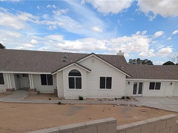 27679 River Rock Rd, Helendale, CA 92342