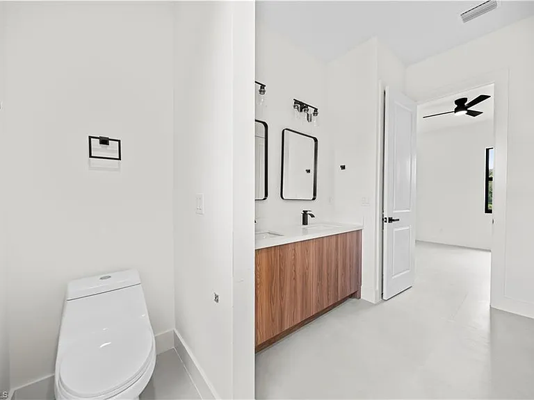 2705 Darlene Pl — Photo 19