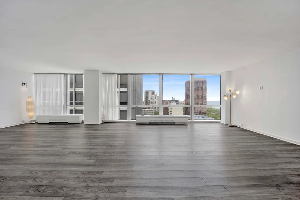 Dining room/Living Room - 330 W Diversey Pkwy #2102
