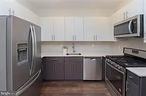 236 Thompson St #B408 — Photo 27