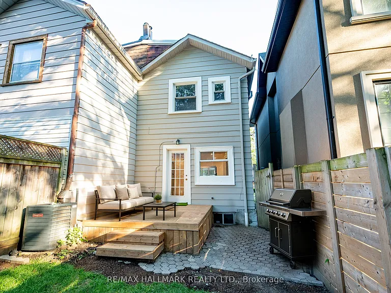 14 Lynn Rd — Photo 12