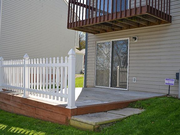4th image of 152 Villa Dr