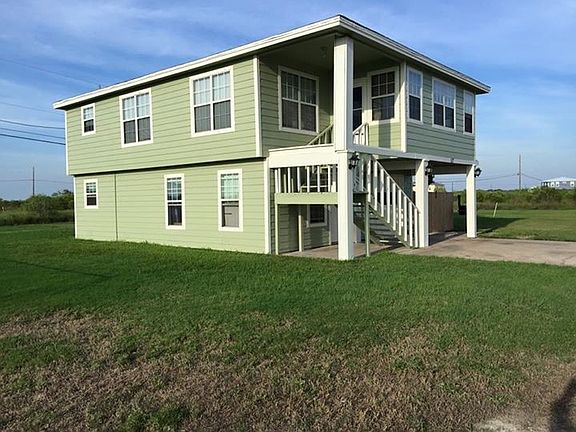 2nd image of 117 W Pin Oak Ln