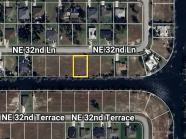 1112 NE 32nd Ln, Cape Coral, FL 33909