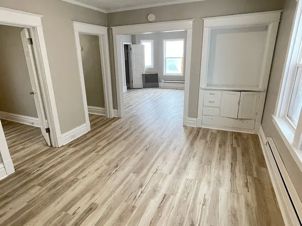 611 E 6th St, 611 E 6th St Unit 2, Duluth, MN 55805