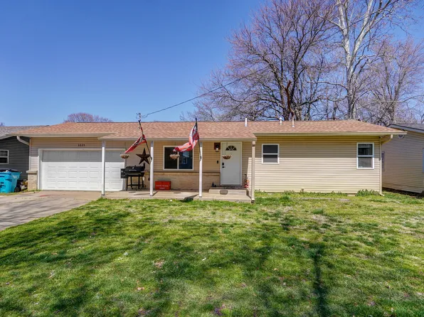 3225 W Latoka Street, Springfield, MO 65807