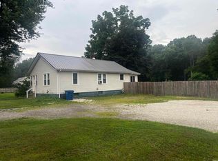 55791 Clover Rd, Mishawaka, IN 46545