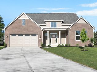 7641 Brownstone Ct, Greenfield, IN 46140