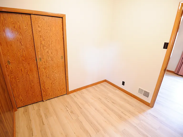 15 Lennox Ave #15 — Photo 9
