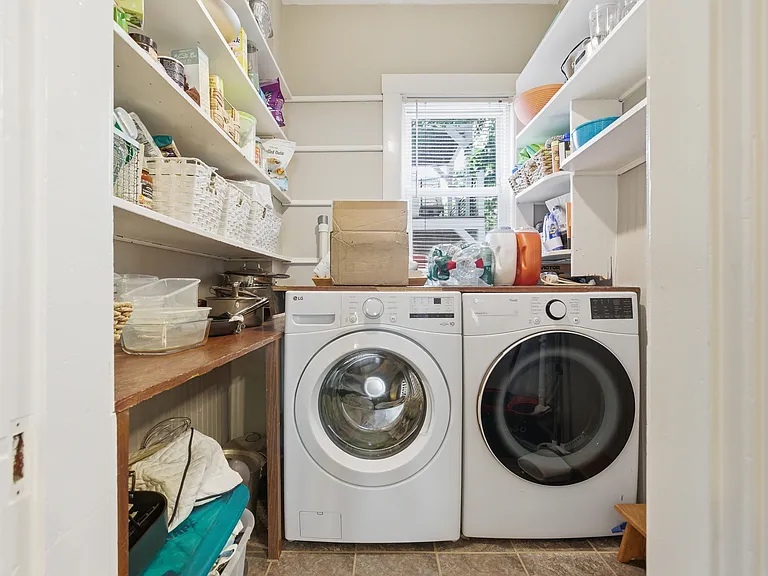53 Grampian Way #1 — Photo 9