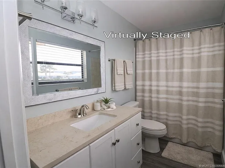 2083 NE Collins Cir #8-90 — Photo 6
