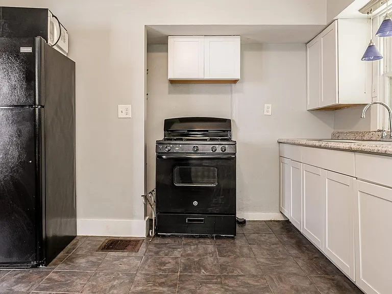 608 Colorado Ave — Photo 41