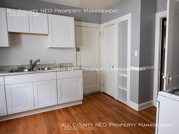 3rd image of 10118 Champion Ave #1